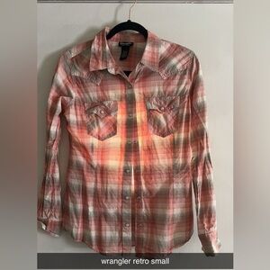 Size Small Wrangler Retro Button Down Shirt